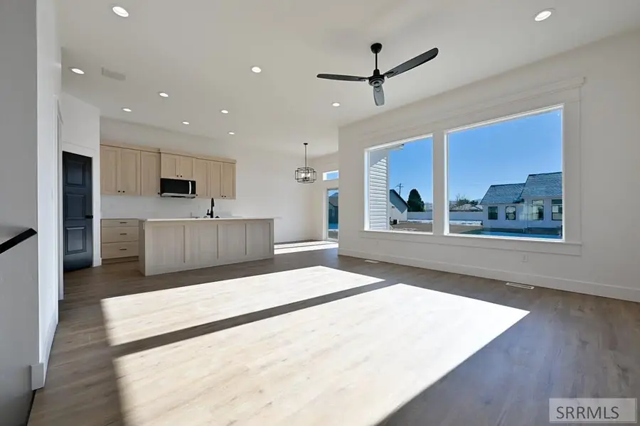 3170 Desert Sky Dr, Ammon, ID 83406 - Image #2