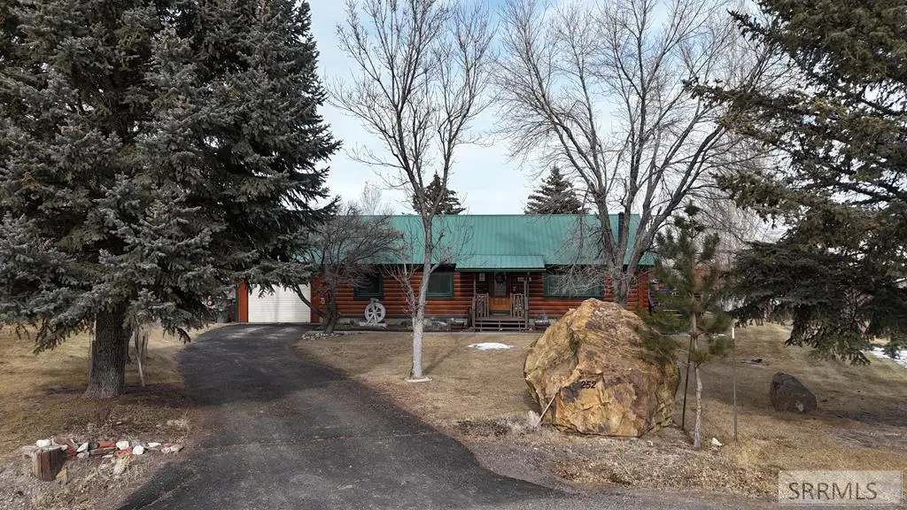 252 W Summit Circle, Challis, ID 83226 - Image #1