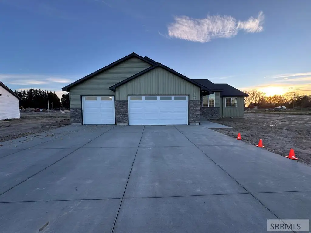 404 Kelton Circle, Shelley, ID 83274 - #1