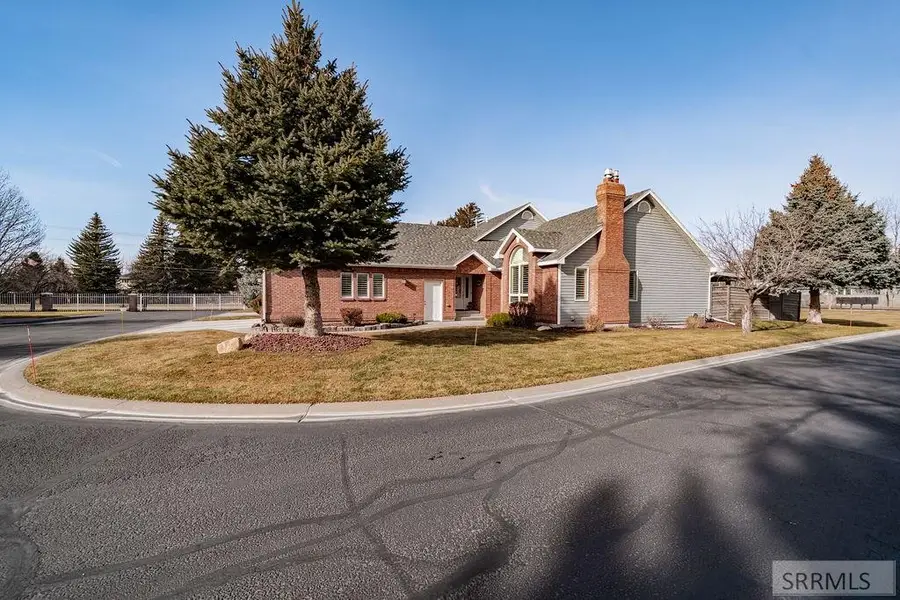 3529 Sun Circle, Idaho Falls, ID 83404 - #3