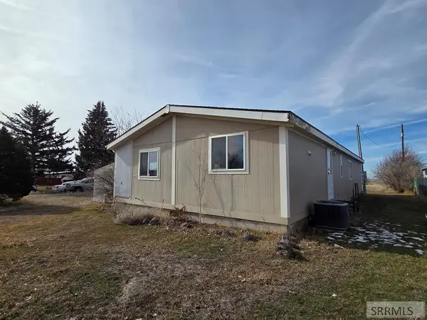 1864 Falcon Circle, POCATELLO, ID 83204