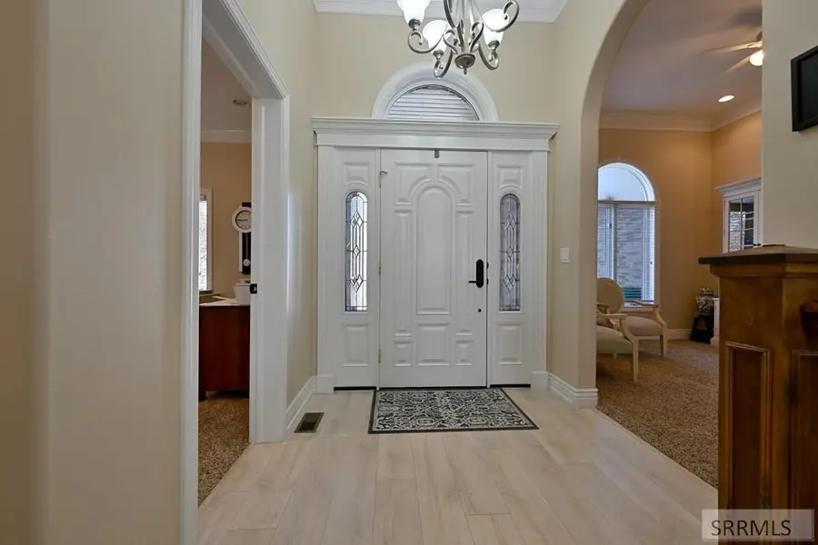 682 White Pine Lane, Idaho Falls, ID 83404 - #2