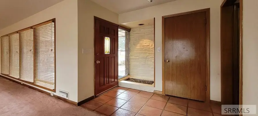 2820 Holly Place, Idaho Falls, ID 83402 - #3