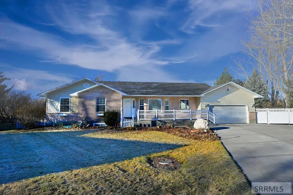 1860 Heather Circle, Ammon, ID 83406 - #1