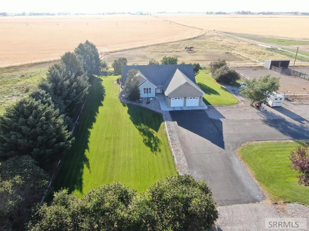 1044 1000 E, Shelley, ID 83274 - #1