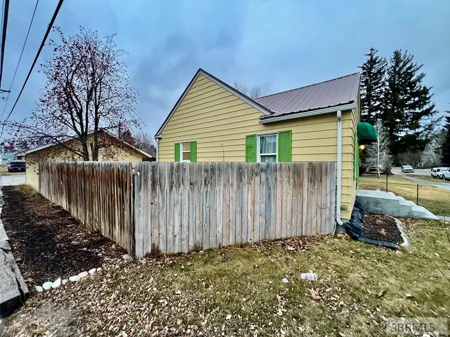 498 9th Street, Idaho Falls, ID 83404 - #2