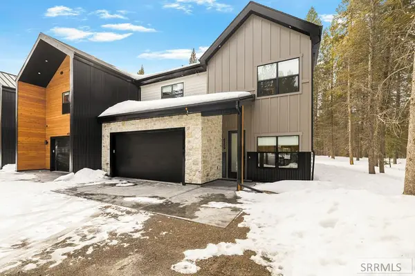 4359 Yeti Ln, ISLAND PARK, ID 83429