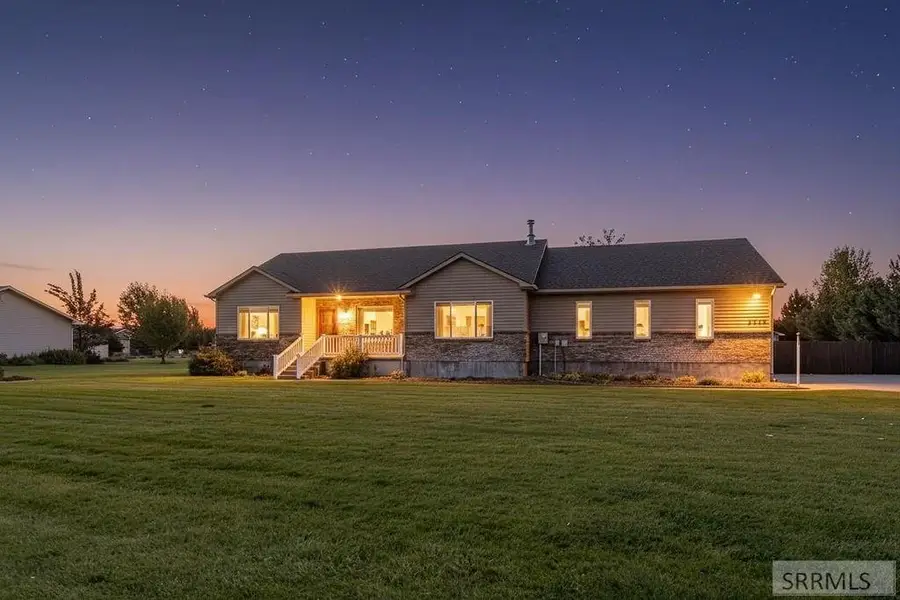 3930 154 N, Rigby, ID 83442 - #3