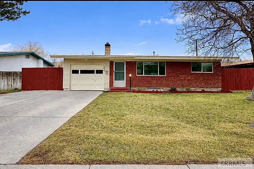 1820 Falcon Drive, Ammon, ID 83406 - #1