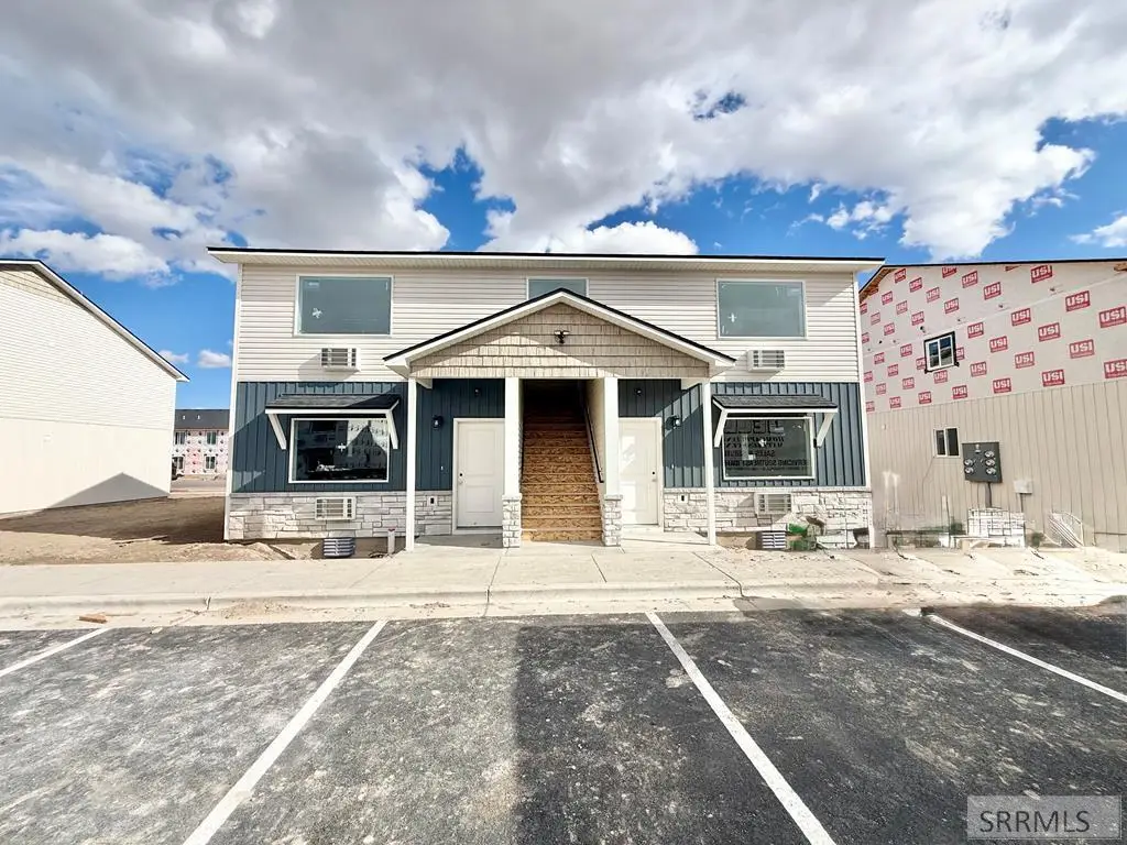 5405 Park Lawn Drive #111, Chubbuck, ID 83202 - #1