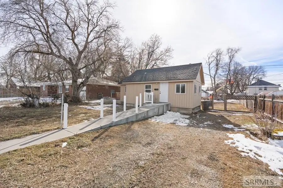 416 17th Street, Idaho Falls, ID 83404 - #2