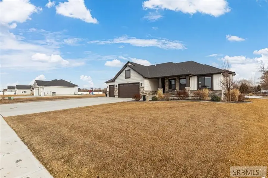 4150 Main Street, Iona, ID 83427 - #2