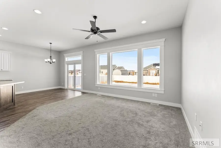 4343 Arcadia Ave, Idaho Falls, ID 83401 - #2