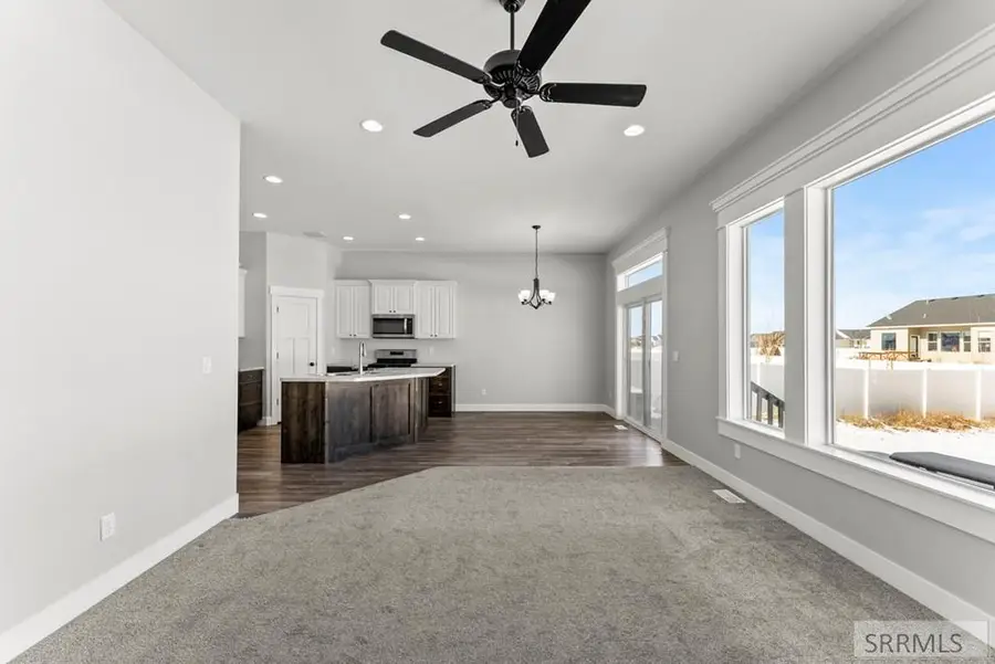 4343 Arcadia Ave, Idaho Falls, ID 83401 - #3