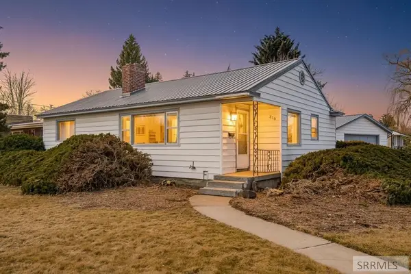 810 Cranmer Avenue, IDAHO FALLS, ID 83401