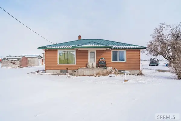 1382 81st S, IDAHO FALLS, ID 83402