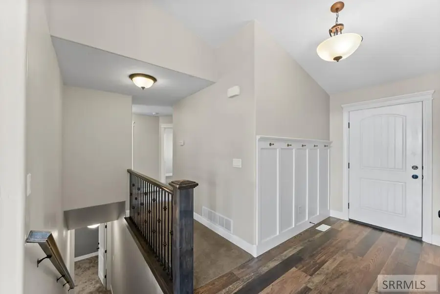 303 Park Avenue, Firth, ID 83236 - #3