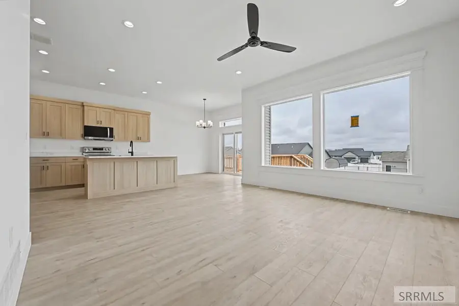 5992 Cottontree Lane, Ammon, ID 83406 - #2