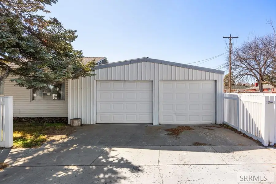 701 Fisher Avenue, Blackfoot, ID 83221 - #3