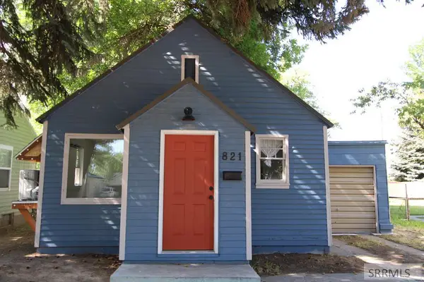 821 10th Street, IDAHO FALLS, ID 83401