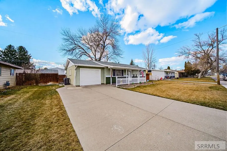 407 Valley Drive, Idaho Falls, ID 83401 - #2