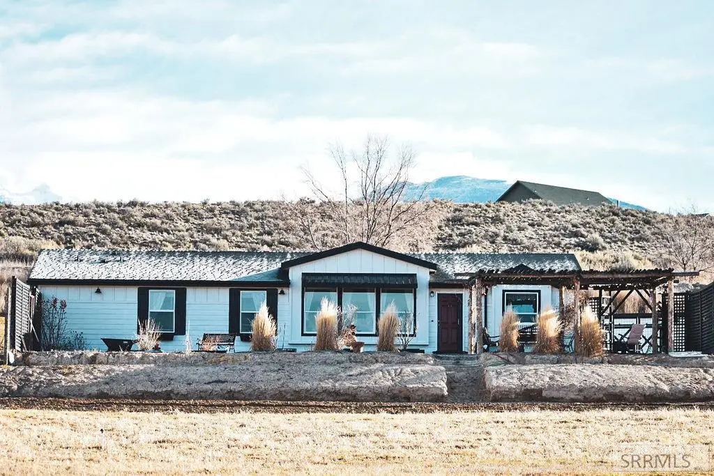 56 Country Living Lane, Salmon, ID 83467 - #1