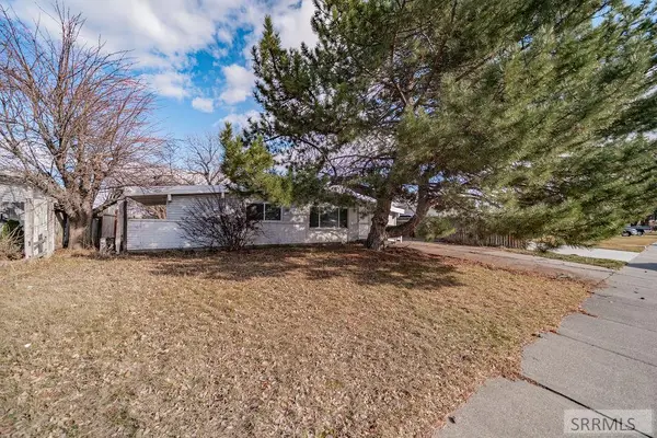 1009 Stokes Avenue, IDAHO FALLS, ID 83404