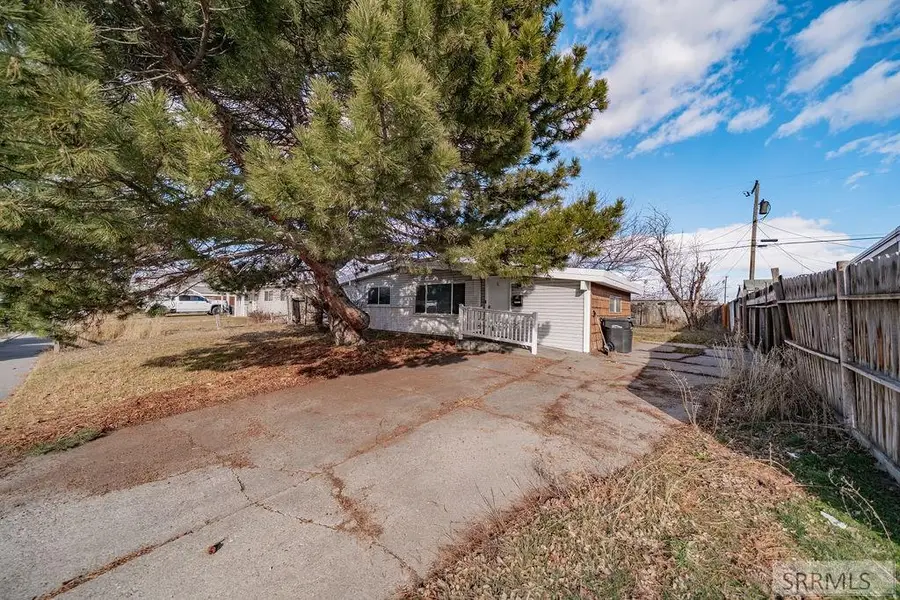 1009 Stokes Avenue, Idaho Falls, ID 83404 - #2