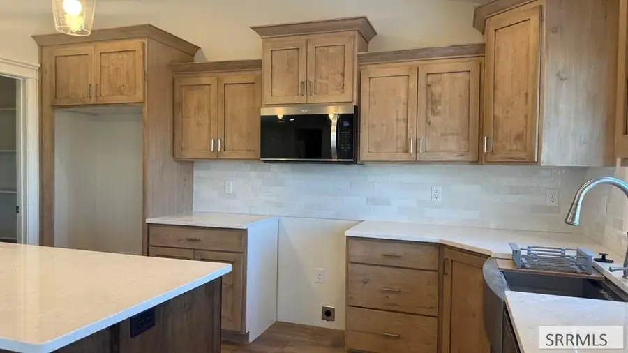 341 Copeland Dr, Idaho Falls, ID 83401 - #3