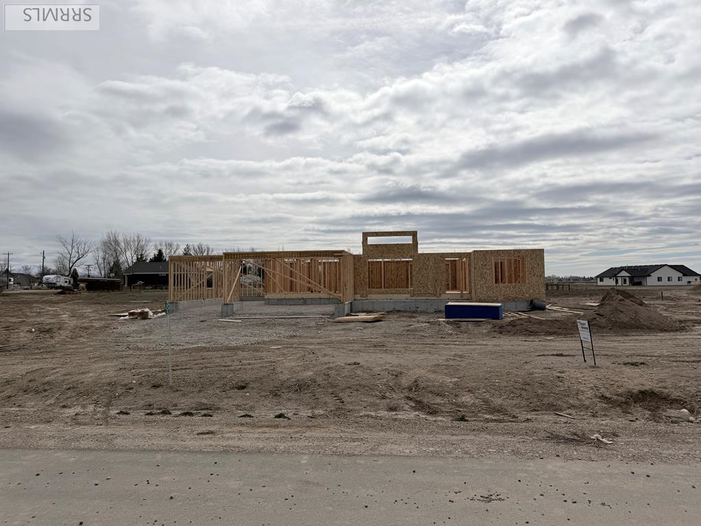 305 320 N, Blackfoot, ID 83221 - #1