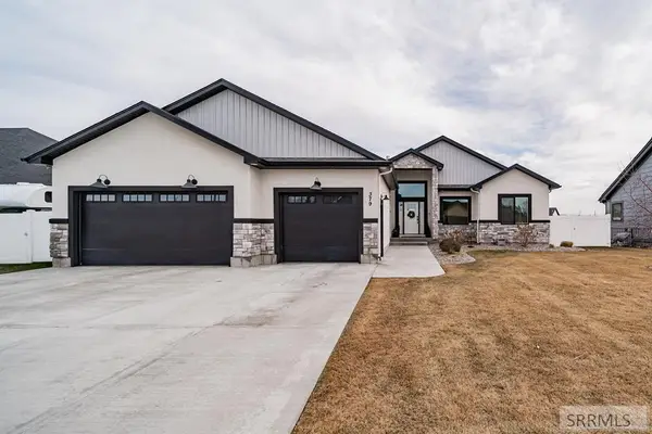 379 Fire Thorn, IDAHO FALLS, ID 83404