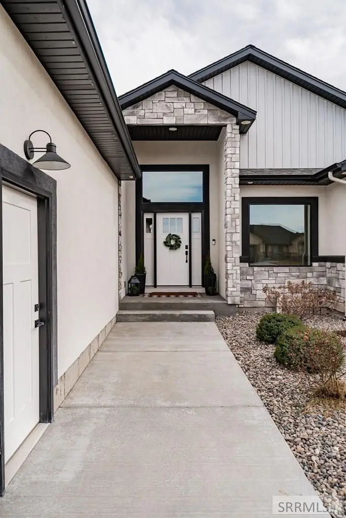 379 Fire Thorn, Idaho Falls, ID 83404 - #2