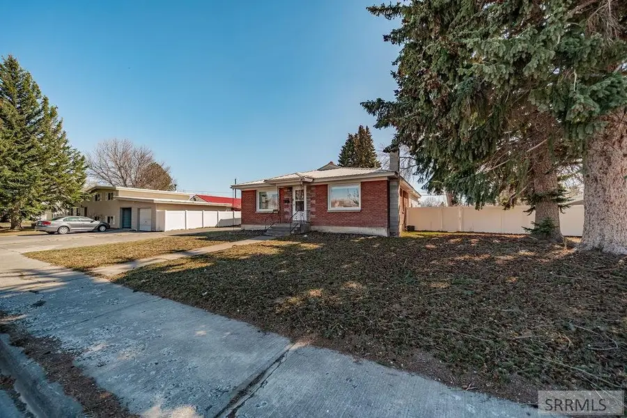 970 9th Street, Idaho Falls, ID 83404 - #3