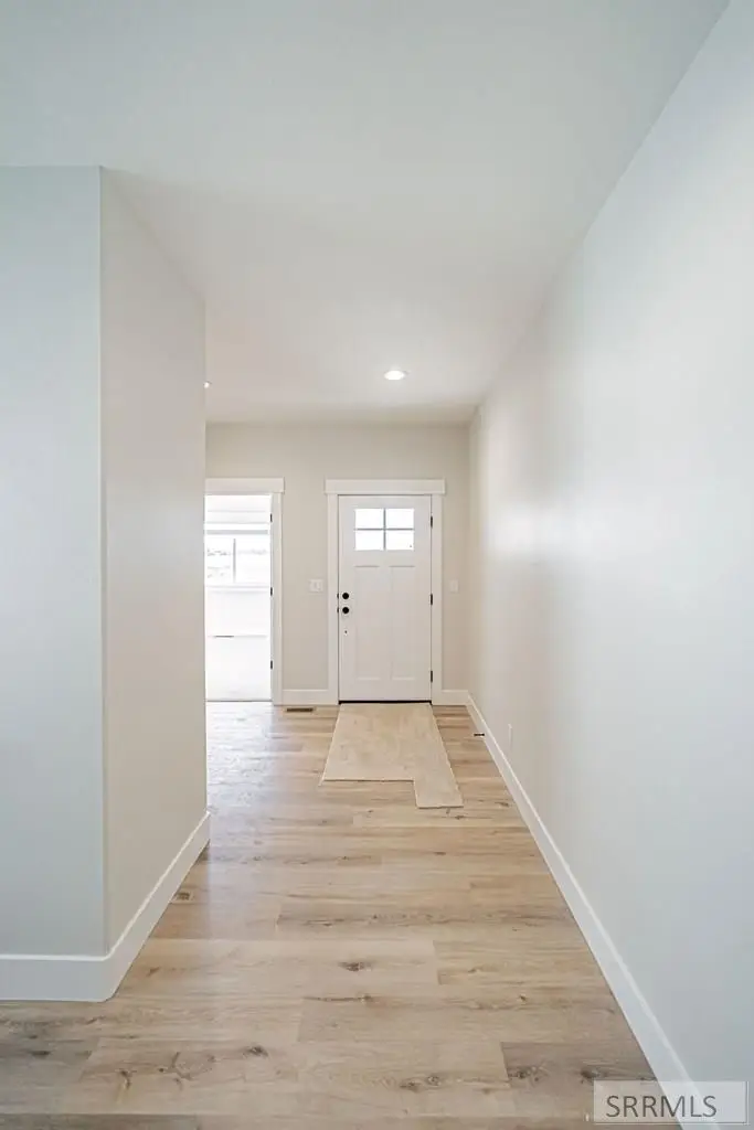 562 Zions St, Shelley, ID 83274 - #2