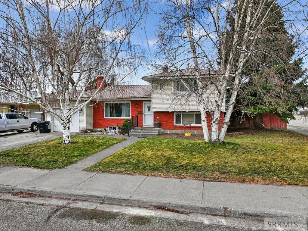 900 Stanger Avenue, Idaho Falls, ID 83404 - #1