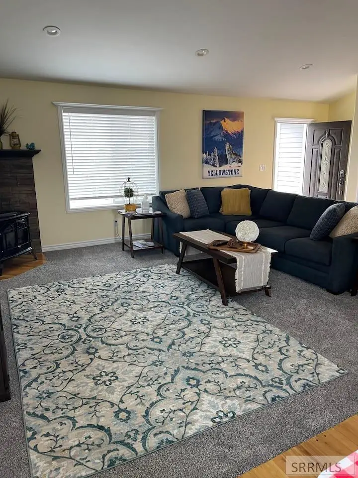 608 4th N, Saint Anthony, ID 83445 - #2