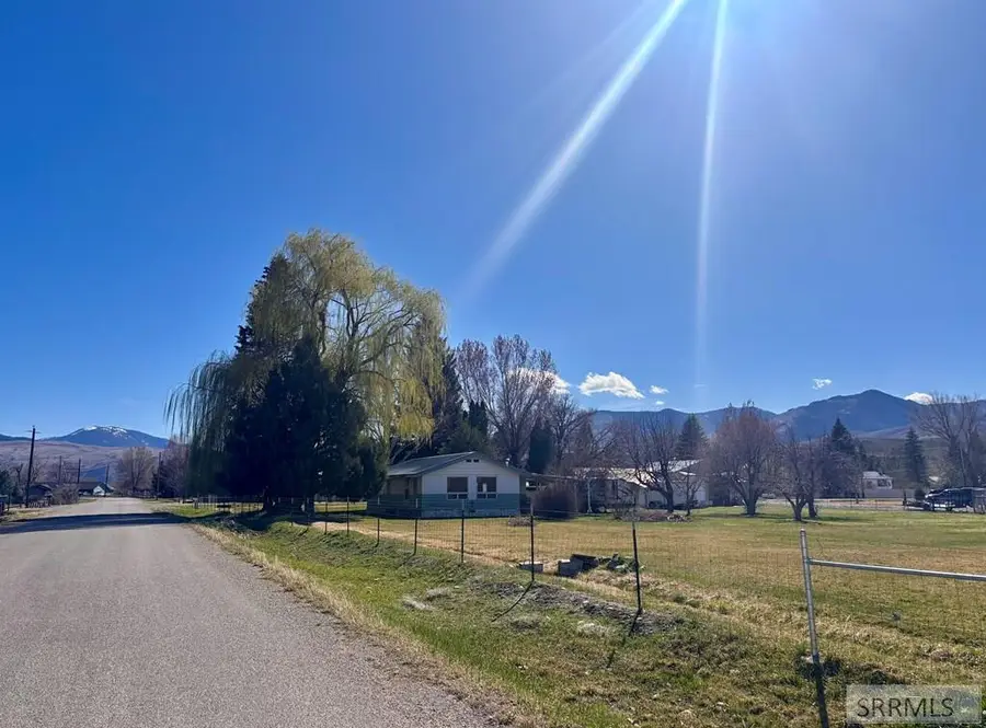 1 Ute Road, Salmon, ID 83467 - #2
