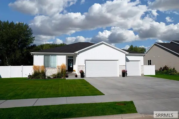 1458 805 E, SHELLEY, ID 83274