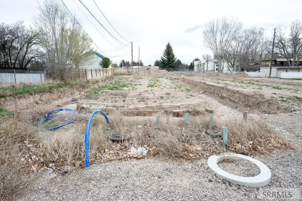 330 Fanning Avenue, IDAHO FALLS, ID 83401