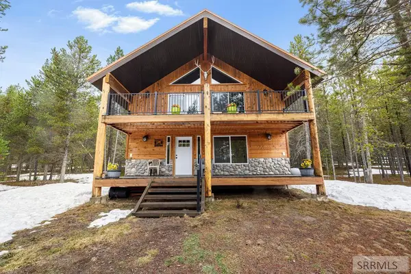 4021 Algenia Lane, ISLAND PARK, ID 83429