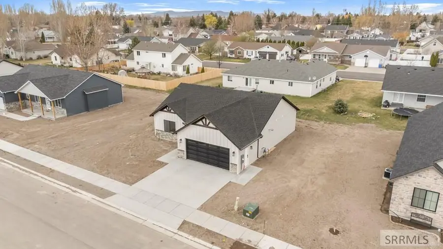 393 Camas Street, Sugar City, ID 83448 - #2