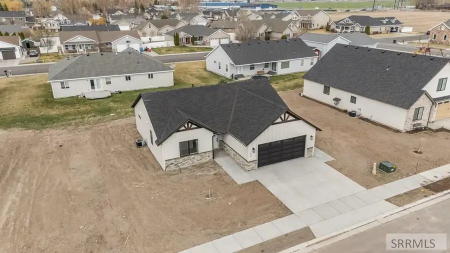 393 Camas Street, Sugar City, ID 83448 - #3