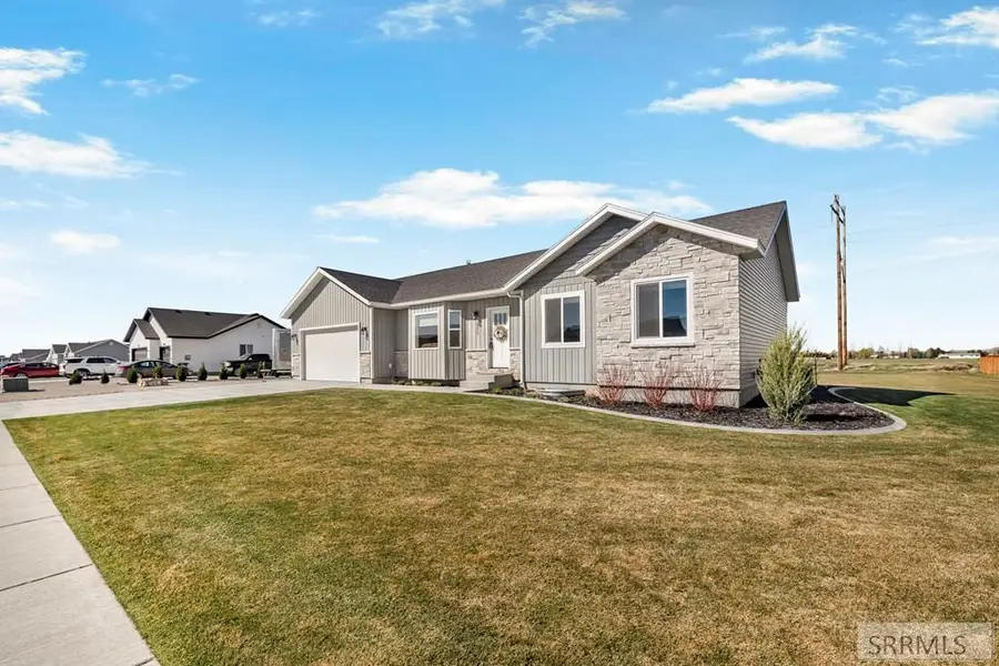 175 N 4032 E, Rigby, ID 83442 - #3