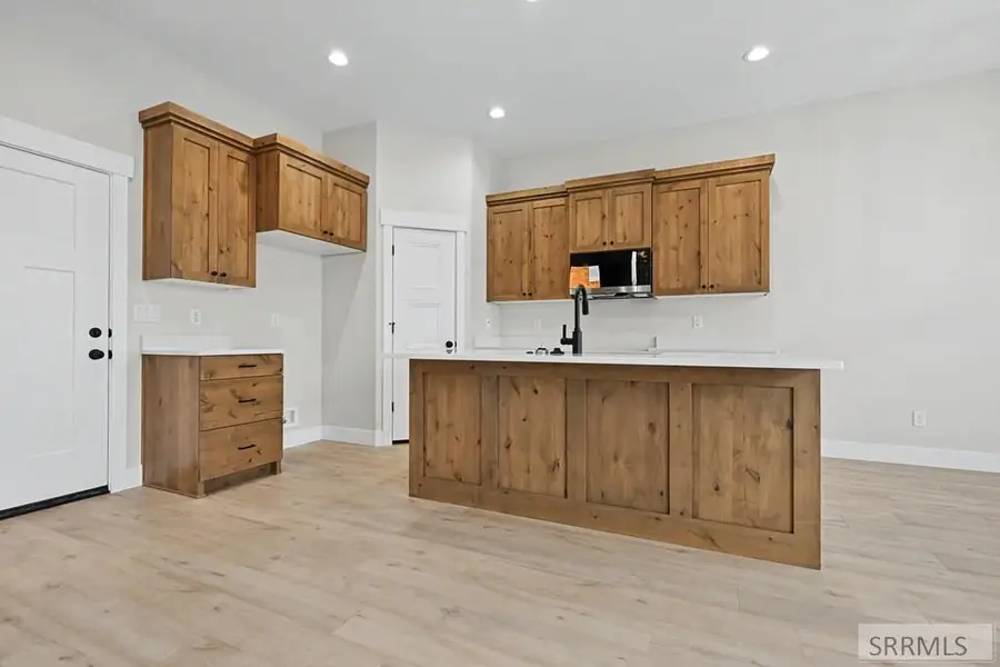 3701 Kingsboro Avenue, Ammon, ID 83406 - #3