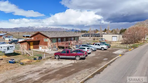 560 Grand Avenue, ARCO, ID 83213