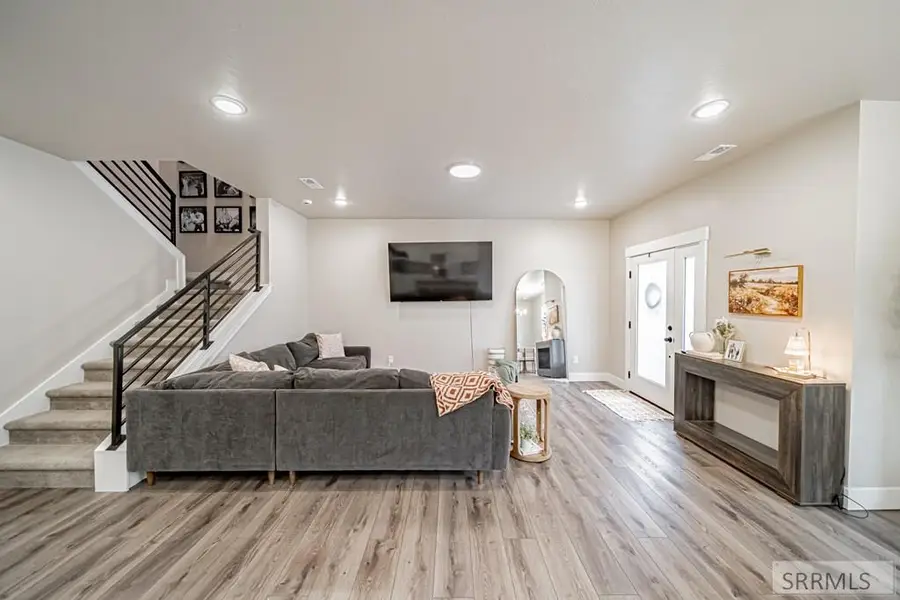 274 4th S, Sugar City, ID 83448 - #3