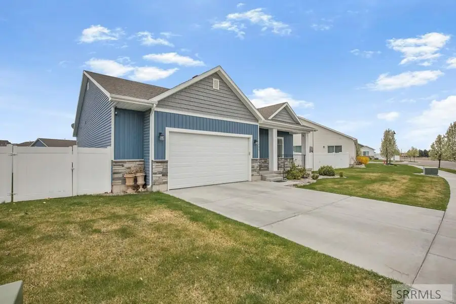 408 Curlew Drive, Ammon, ID 83406 - #3