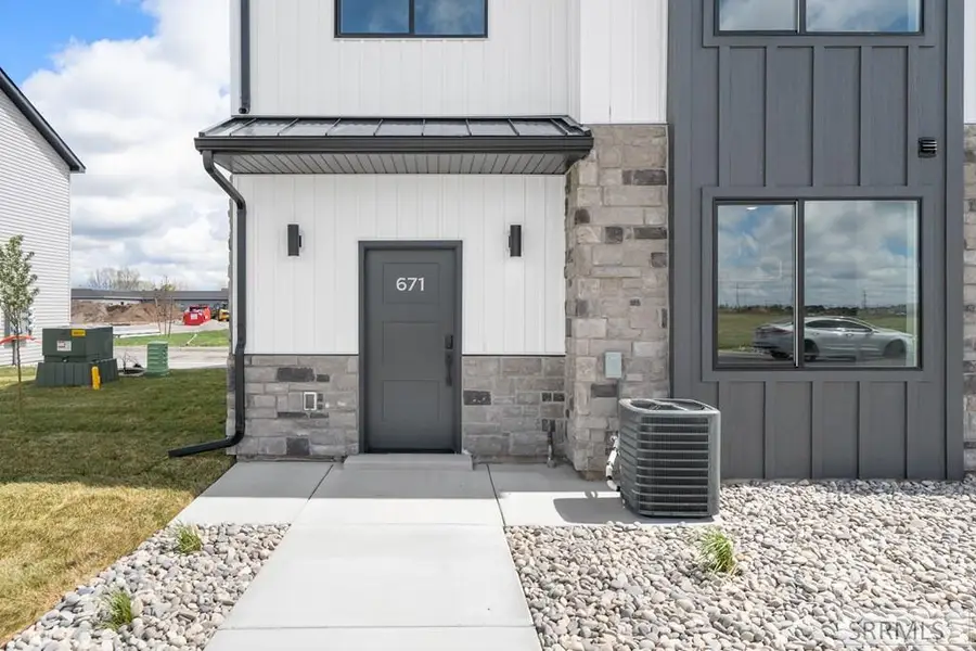 739 Curlew Drive, Ammon, ID 83406 - #3