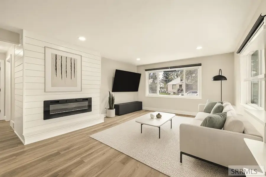 141 College Street, Idaho Falls, ID 83402 - #3