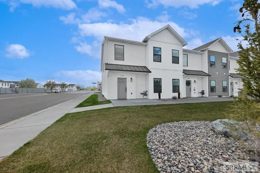 2391 Homewood Drive, Ammon, ID 83406 - #3